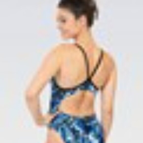 Dolfin Supernova Xtrasleek V-Back Red Female Swim Suit - Picture 2 of 2